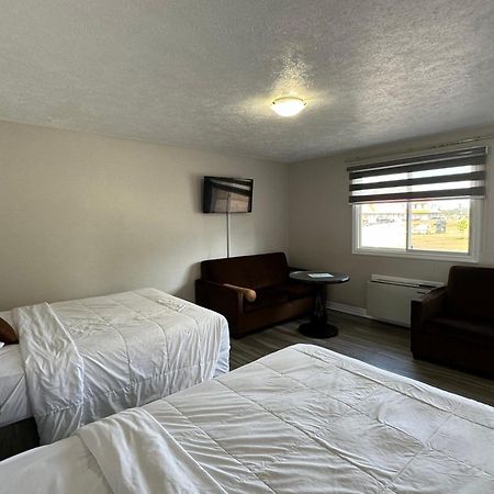 Wiarton Willys Inn Екстериор снимка