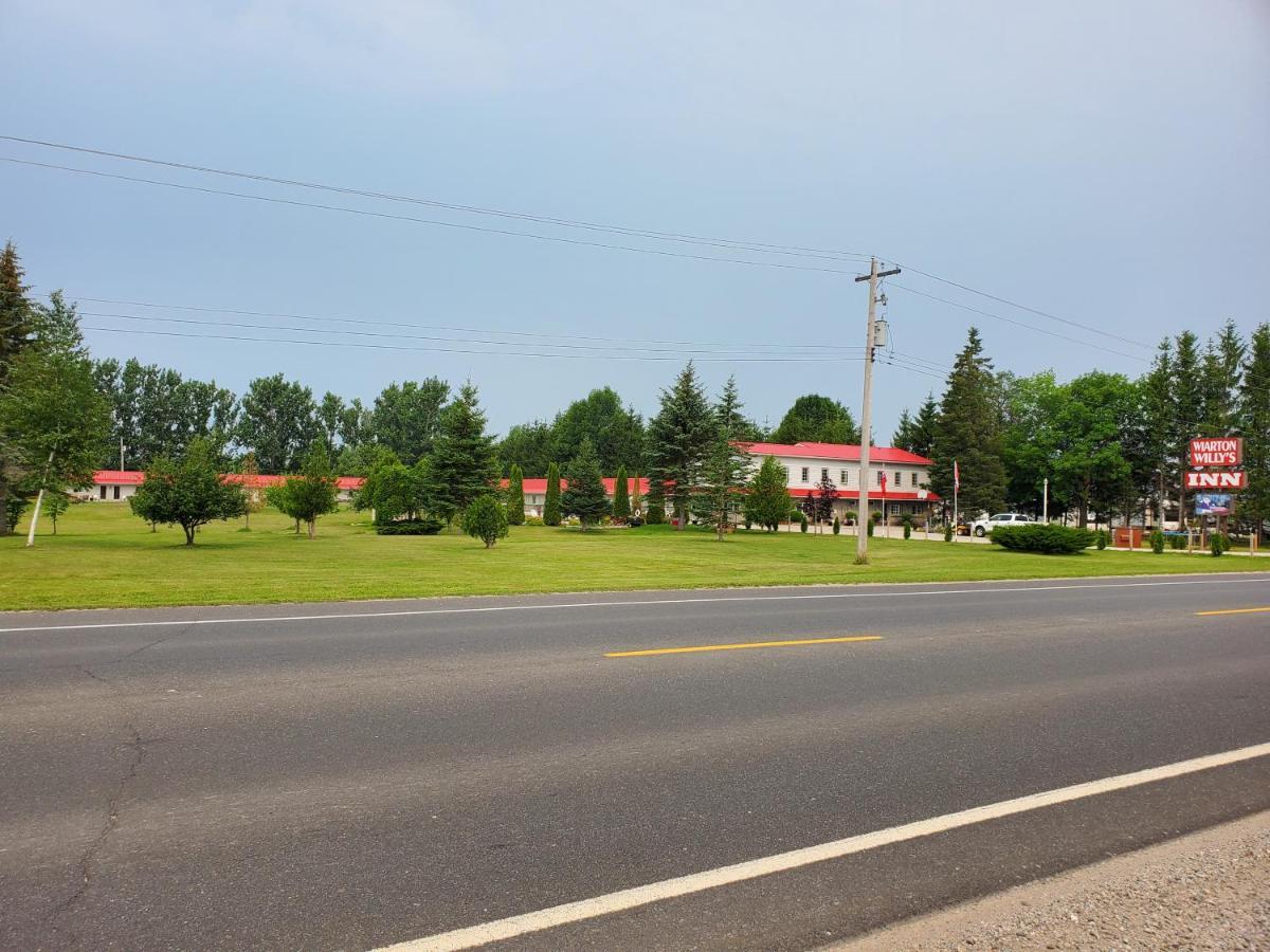 Wiarton Willys Inn Екстериор снимка